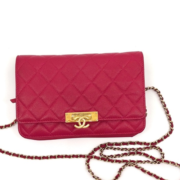 CHANEL Caviar Golden Class Wallet on Chain in Pink - Picture 3 of 15